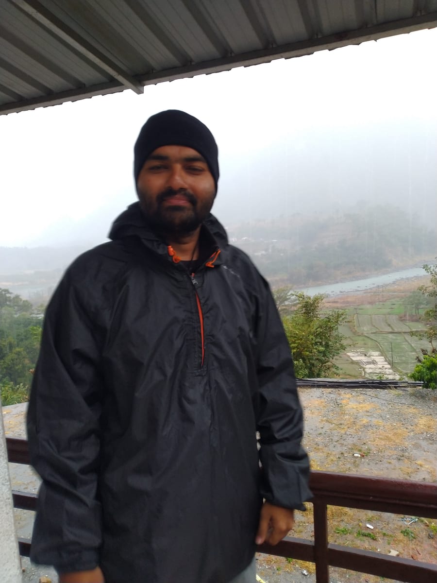 Misty mountain road on the way to Sankri